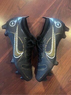 Nike Men’s Mercurial Vapor 14 Pro FG Soccer Cleats US Size 9